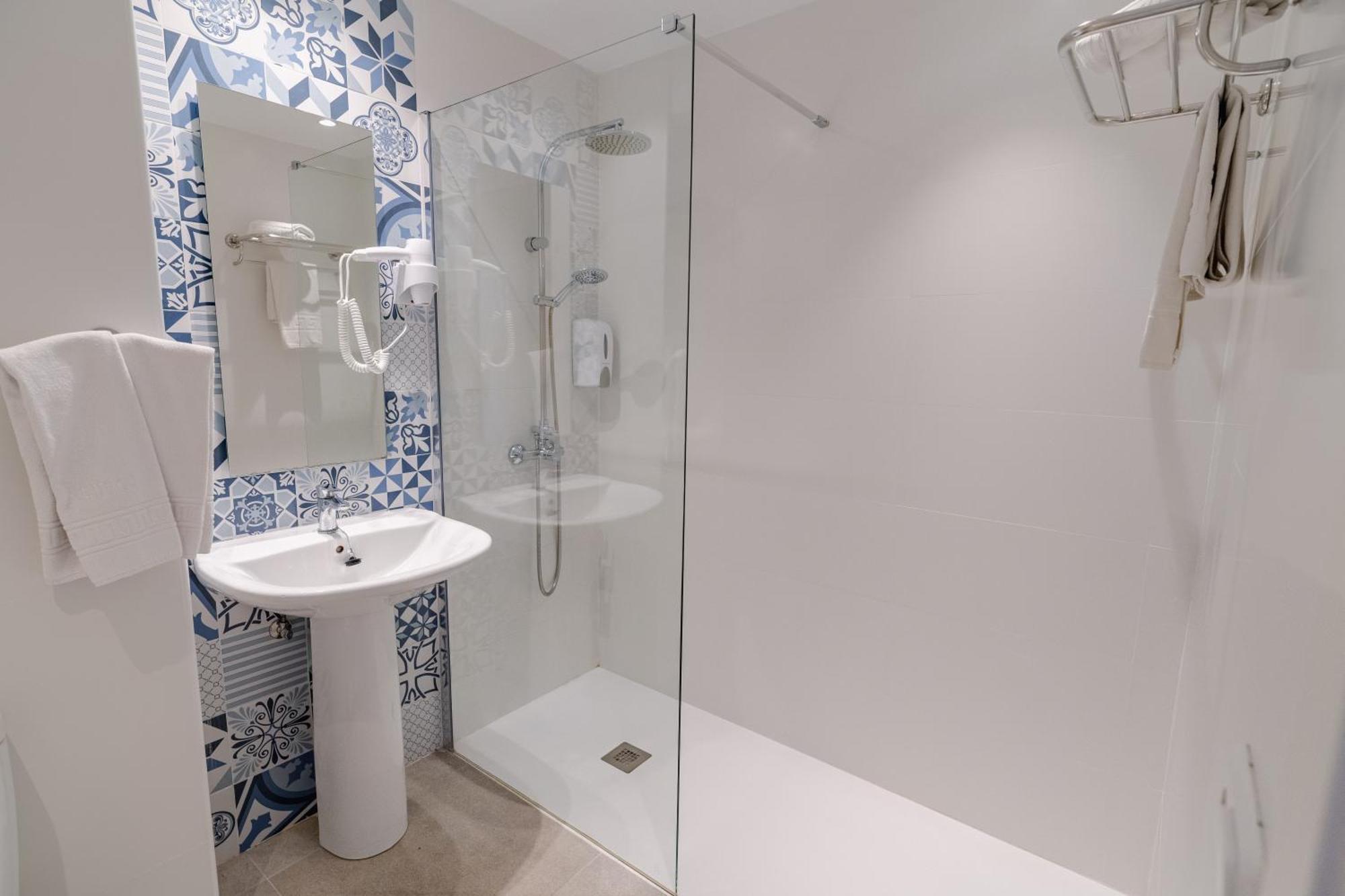 Hostal Hpc Porto Colom المظهر الخارجي الصورة