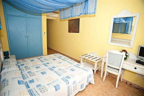 Hostal Hpc Porto Colom المظهر الخارجي الصورة